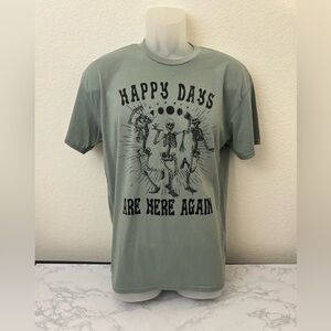 Social Scene western boot motif Women's Green T-Shirt Size S Happy Days NWOT